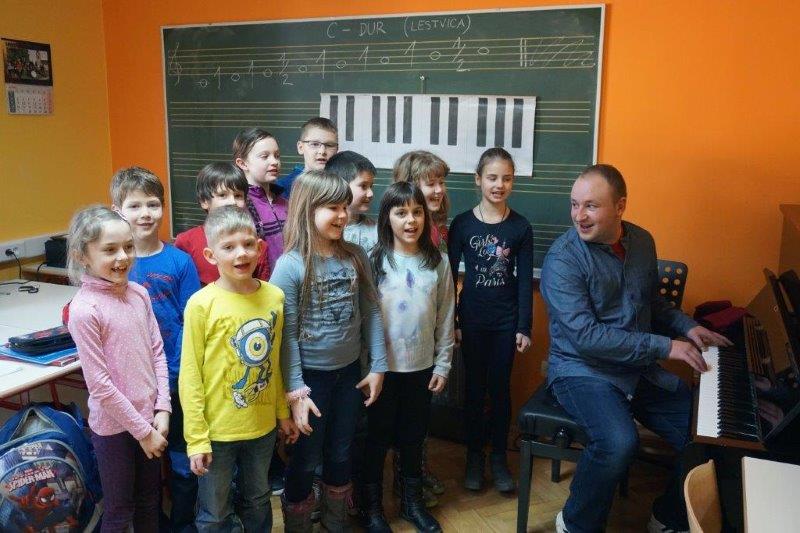 Nauk o glasbi in solfeggio